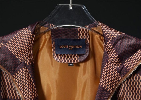 ブランドジャケット着用イメージ